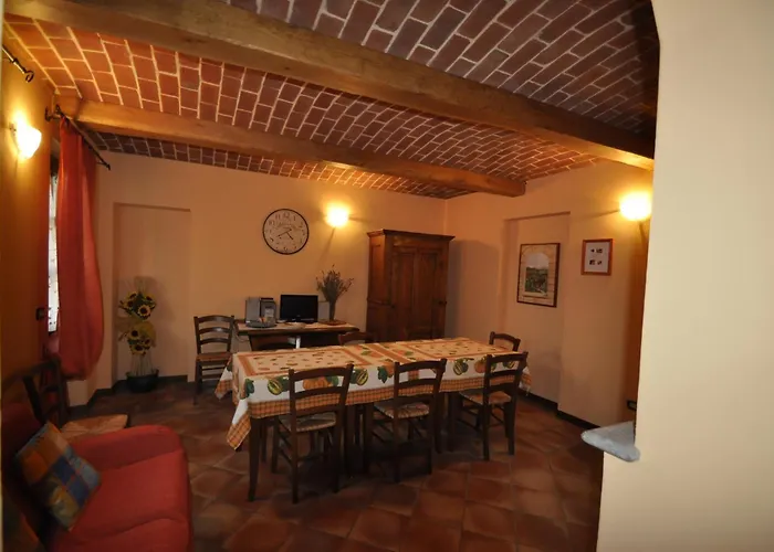 Ai Fuin בית נופש Quarto (Asti)